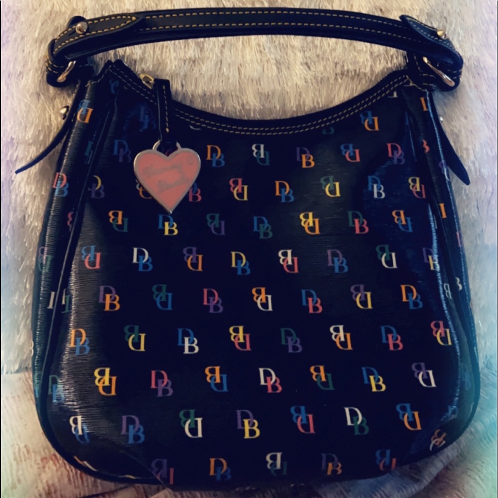 RARE Very cute D&B Rainbow 🌈🖤💜❤️🧡💛💚💙🤎🌈 this purse is like new